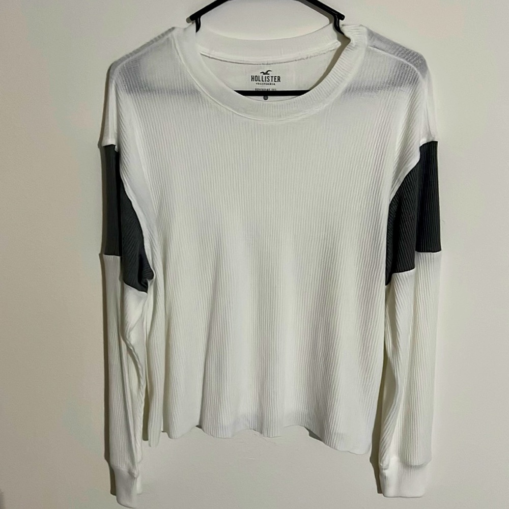 Hollister Boyfriend Fit Long Sleeve Waffle Knit Top Size S - White/Gray
